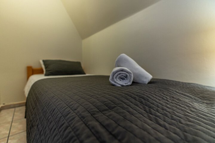 Room 115 of 180