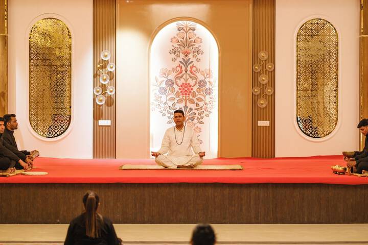 Ballroom/Hall 64 of 81