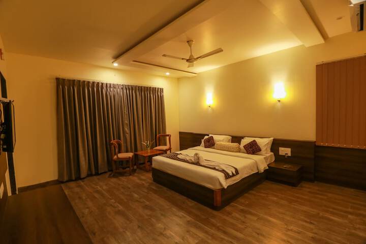 Room 4 of 21