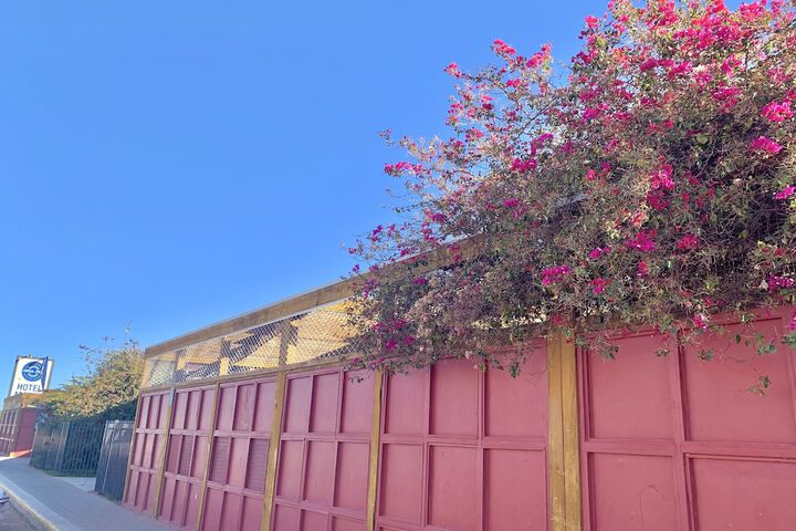 Hotel Exterior 106 of 114