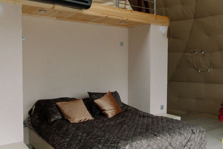 Room 3 of 41