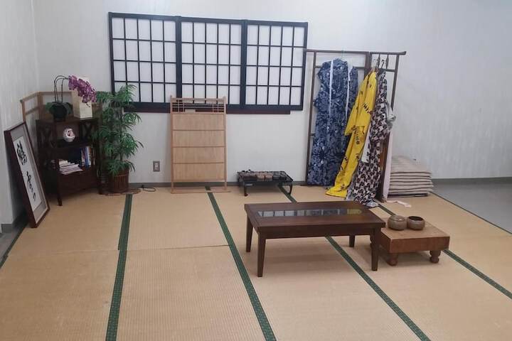 Room 25 of 74