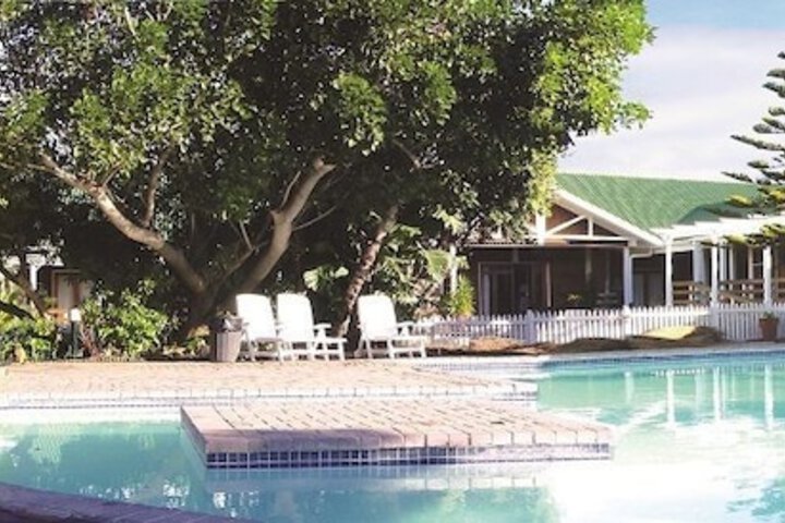 Pool 37 of 61