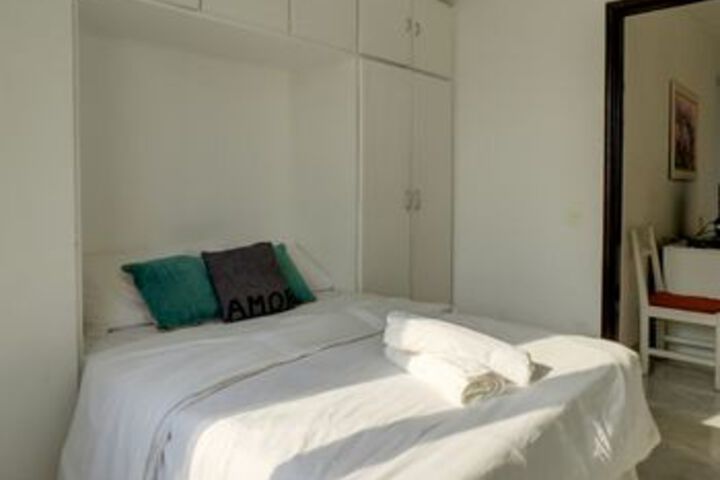 Room 26 of 104