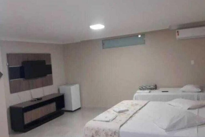 Room 3 of 6