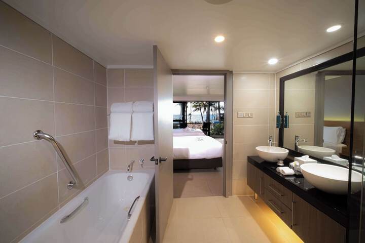 Room 19 of 70