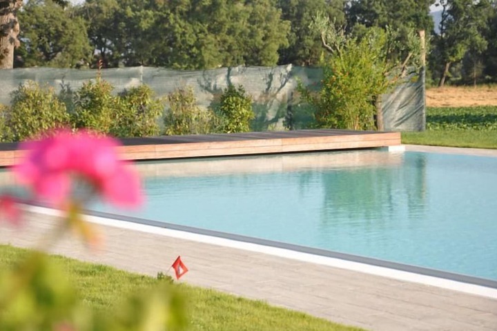 Pool 18 of 51