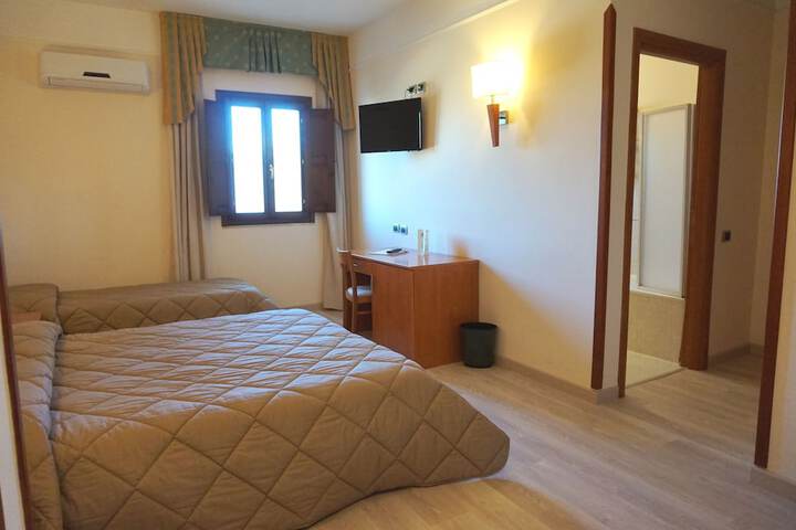 Room 14 of 60