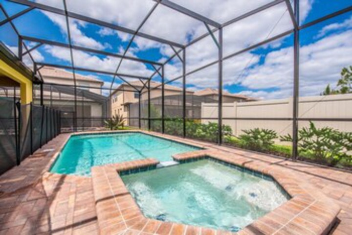 Pool 20 of 28