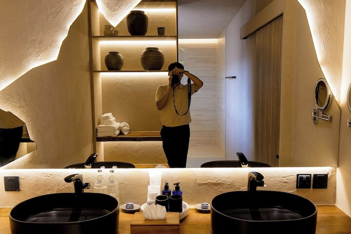 Room 36 of 91