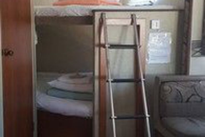 Room 53 of 132