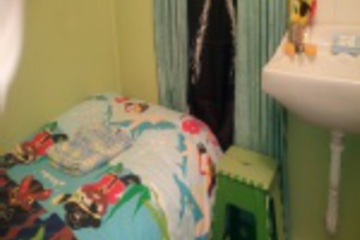 Room 84 of 407