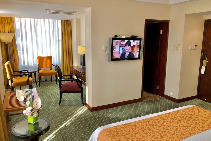 Room 5 of 23