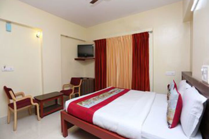 Room 7 of 27