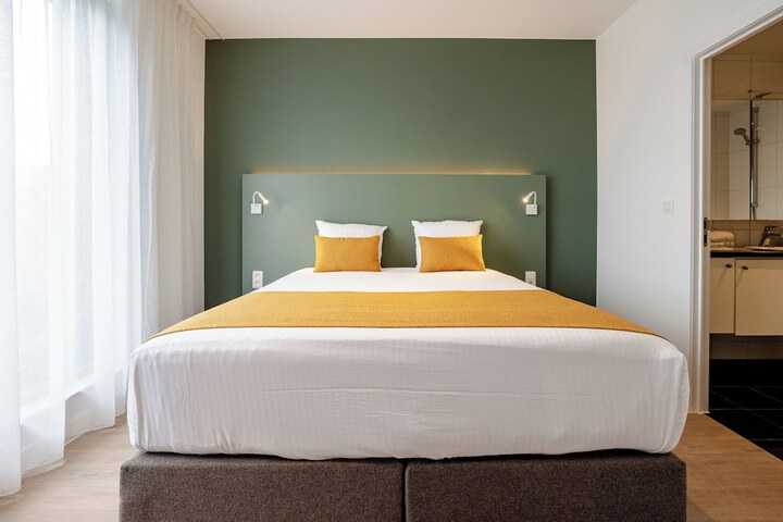 Room 21 of 62
