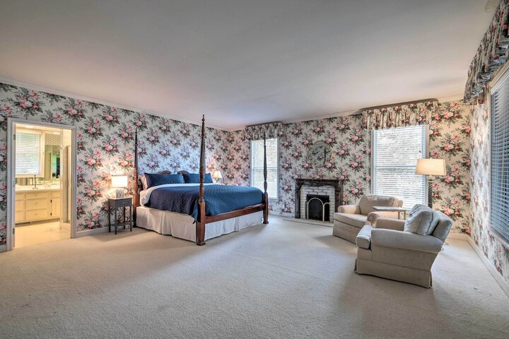Room 5 of 44