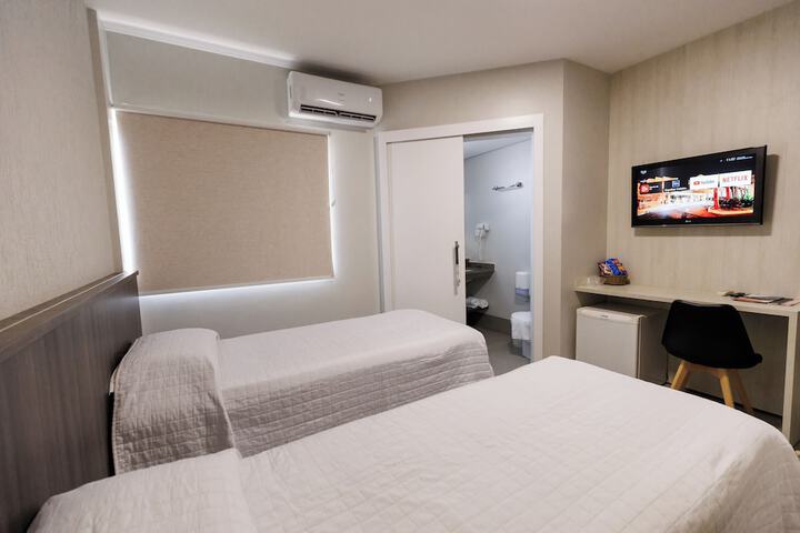 Room 13 of 67