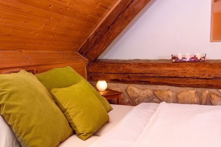 Room 15 of 62