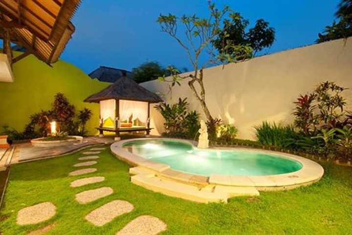 Pools & Facilities