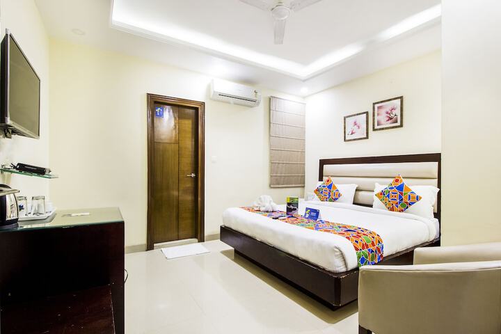 Room 9 of 21