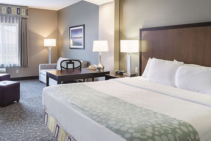 Room 10 of 41