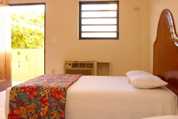 Room 2 of 9