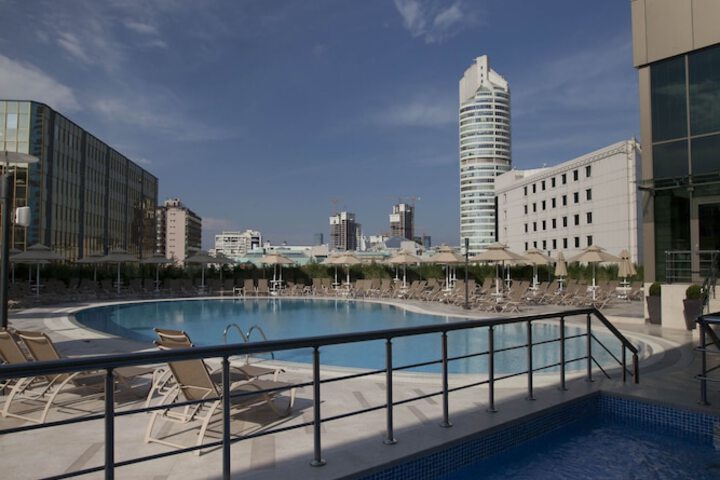 Pool 47 of 126