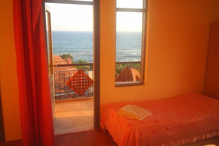 Room 2 of 57