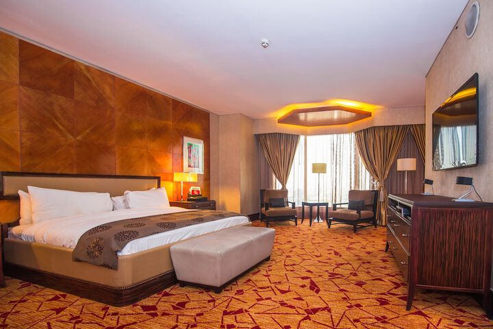 Room 14 of 64