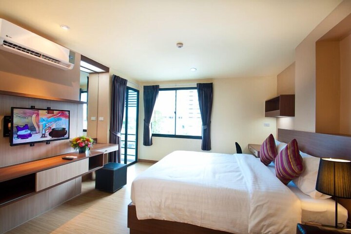 Room 10 of 52