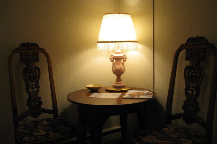Room 10 of 16