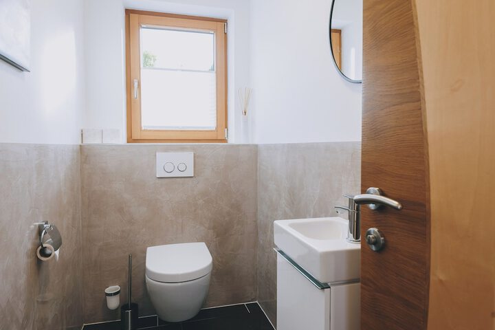 Room 30 of 43