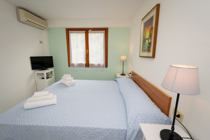 Room 16 of 81
