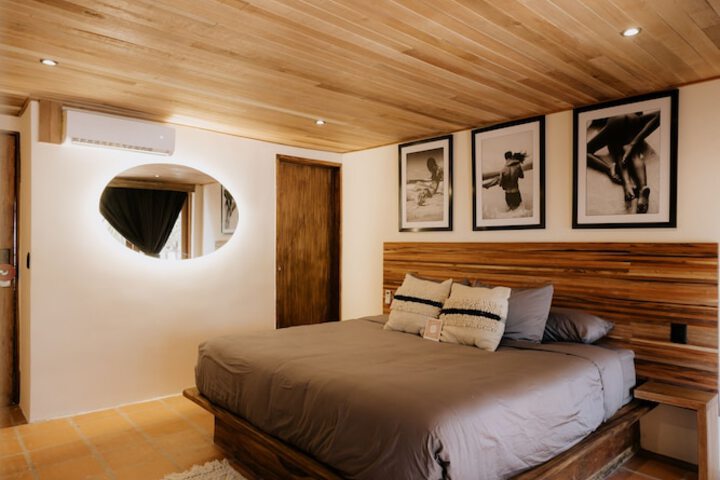 Room 12 of 62