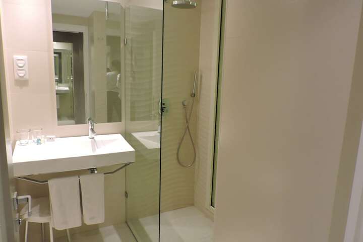 Room 31 of 58