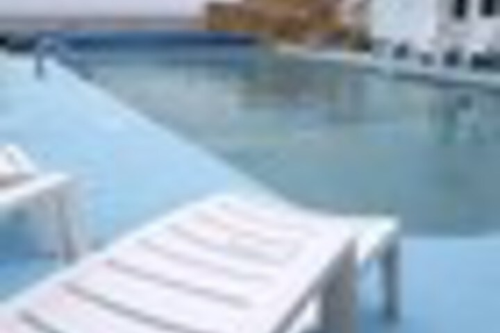 Pool 62 of 141