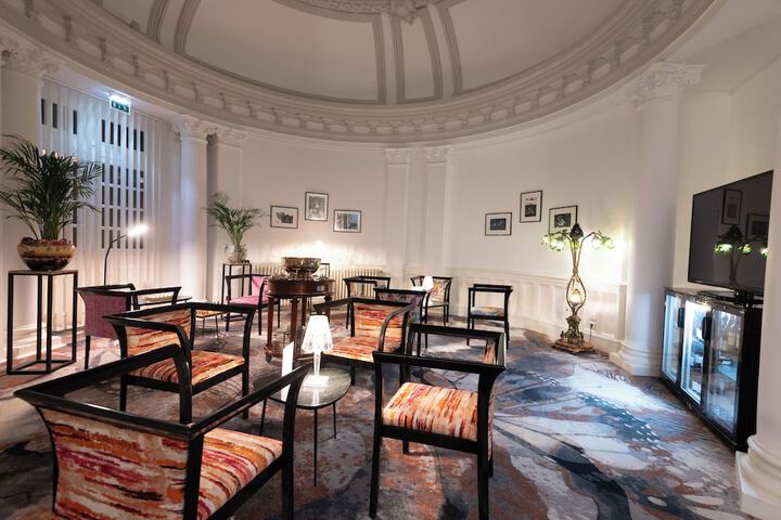 Hotel Lobby