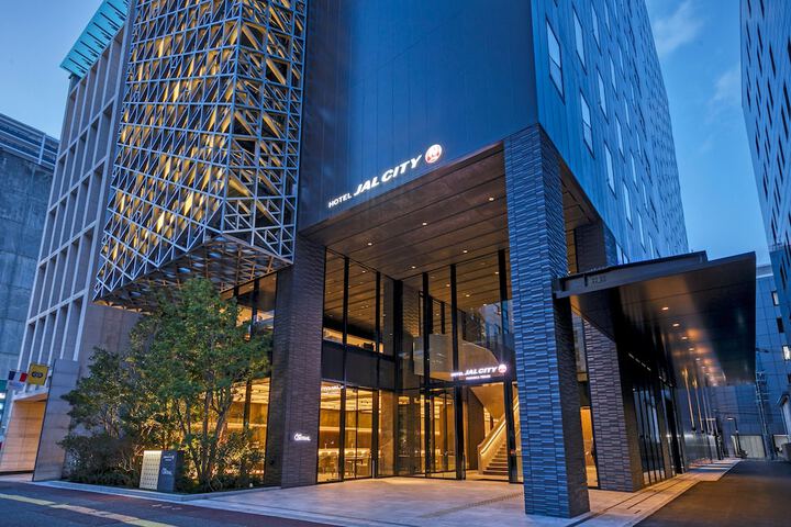 Exterior of Hotel JAL City Fukuoka Tenjin