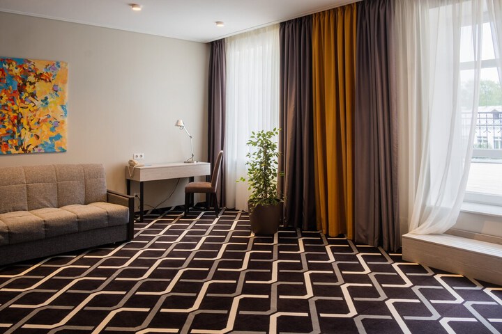 Room 15 of 34