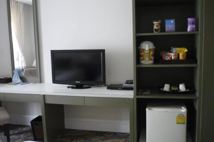 Room 21 of 49