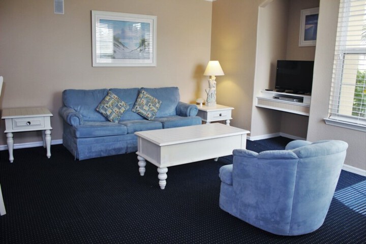 Room 8 of 16