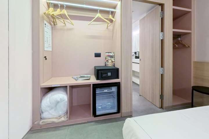 Room 36 of 79