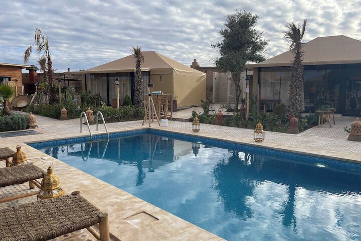 Pool 54 of 69