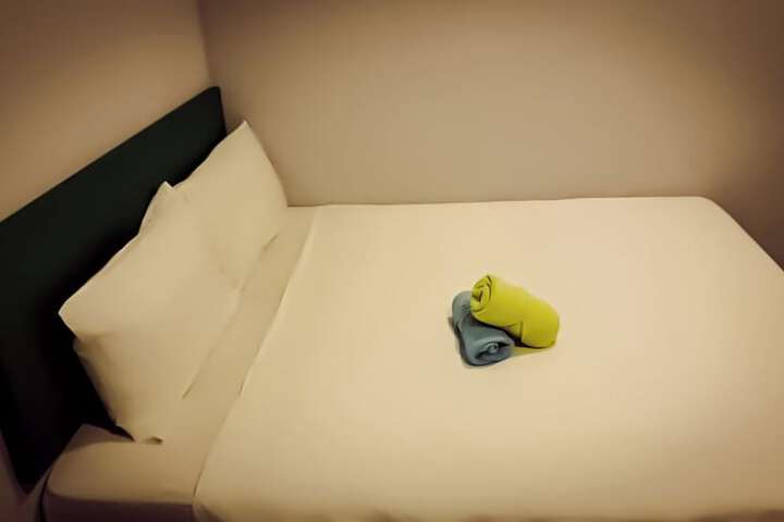 Room 14 of 50