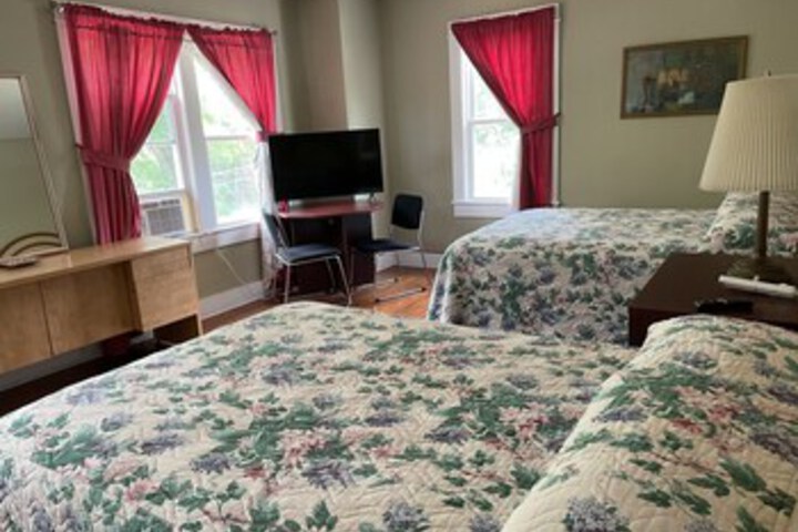 Room 169 of 246