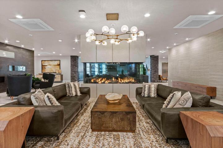 Hotel Interior 122 of 184