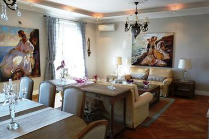 Room 18 of 26