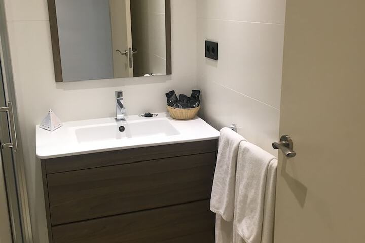 Room 21 of 31