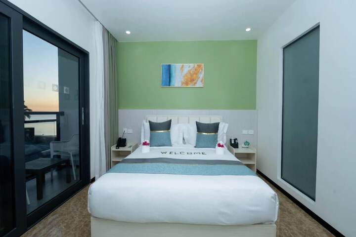 Room 40 of 91