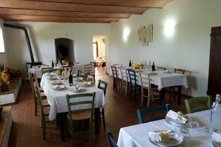Dining 38 of 61